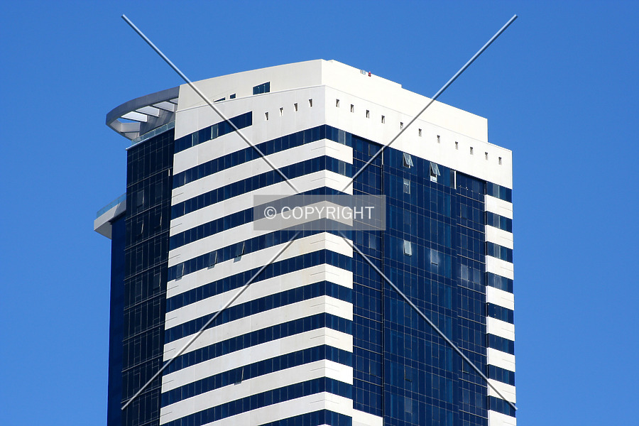 Le Reve by Neil Nickolds