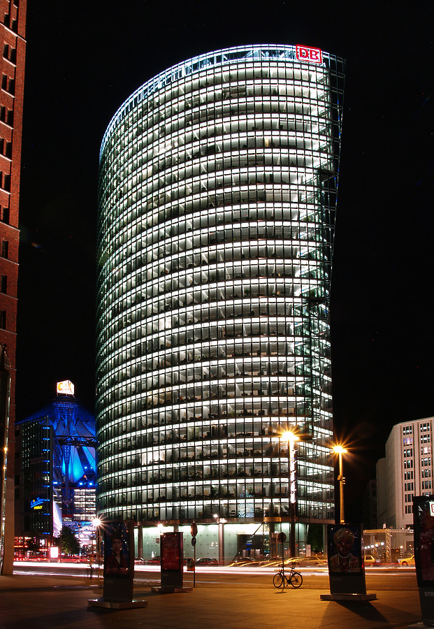 Bahn Tower by Cesar Serrano