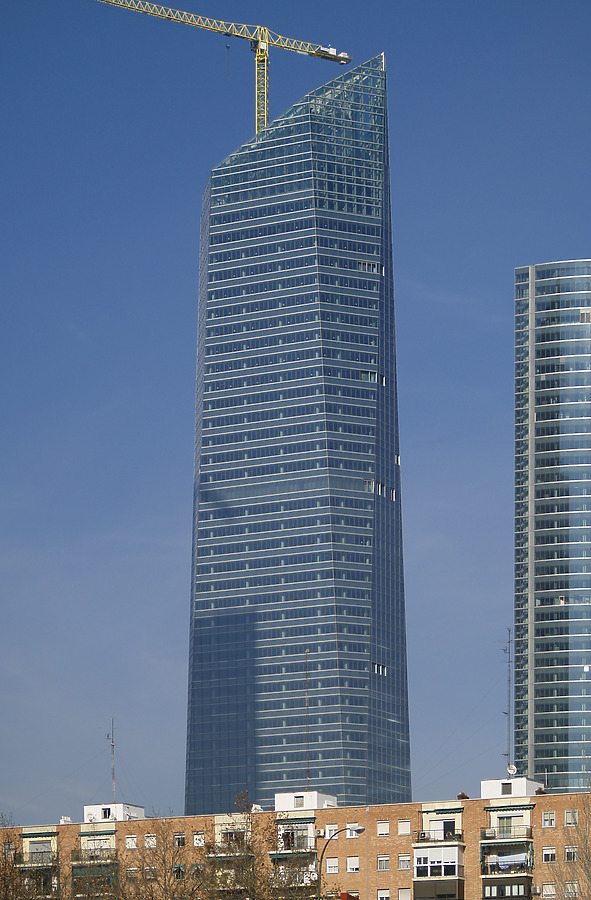 Torre de Cristal by Cesar Serrano
