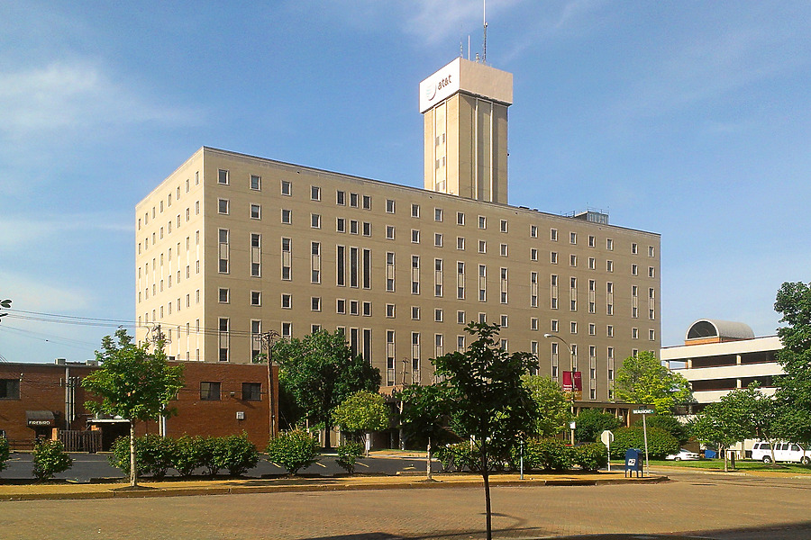 AT&T Toll Building by Ryan Hildebrand