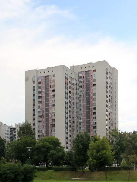 Trg međunarodnog prijateljstva 8