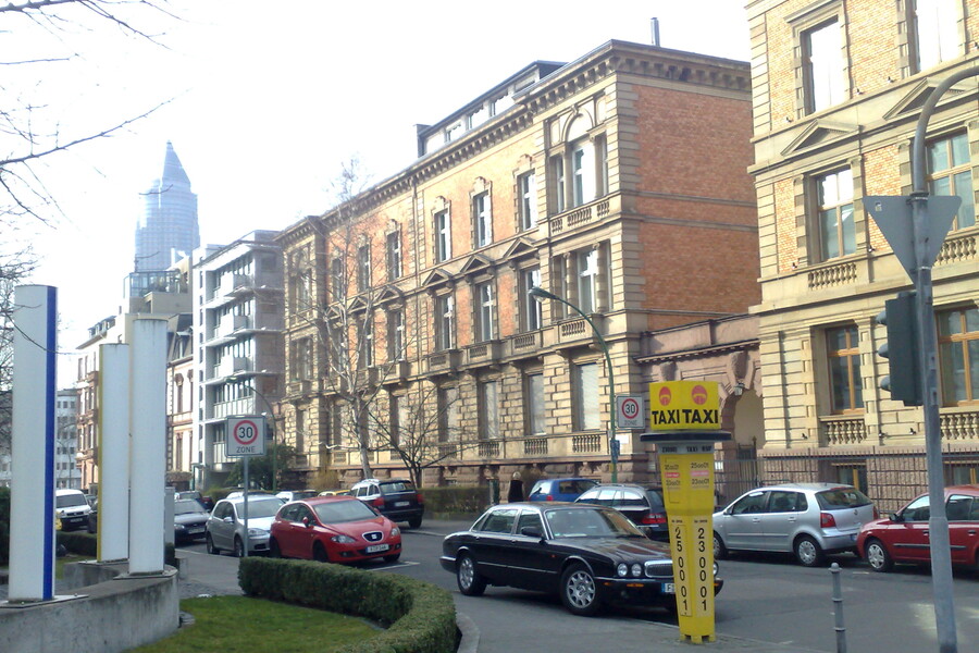 Beethovenstraße 69