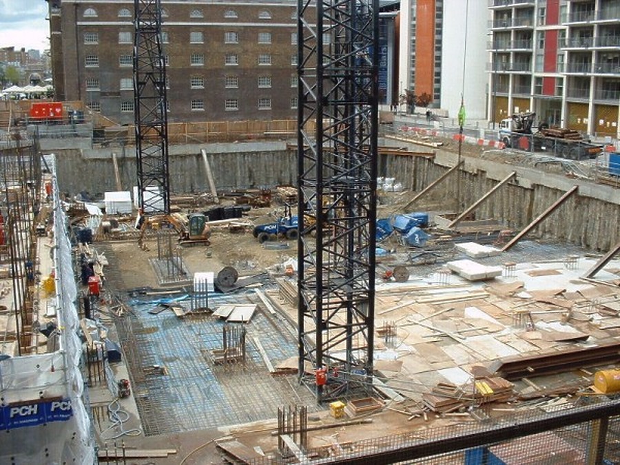 No.1 West India Quay by Jonathan Smith