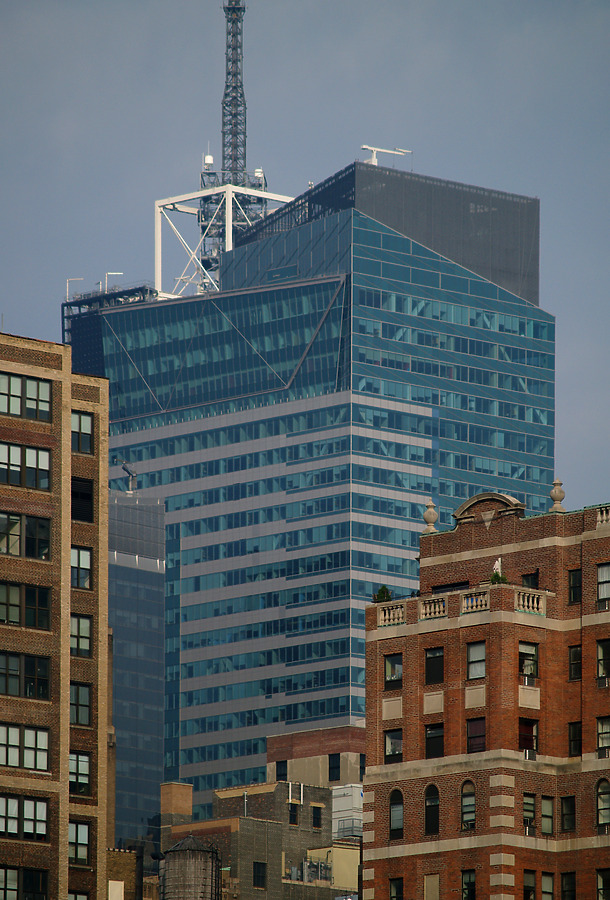 Times Square Tower by Cesar Serrano