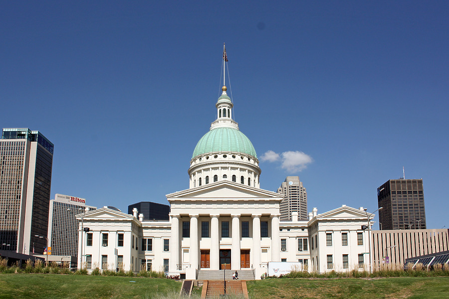 Old Courthouse by Ryan Hildebrand