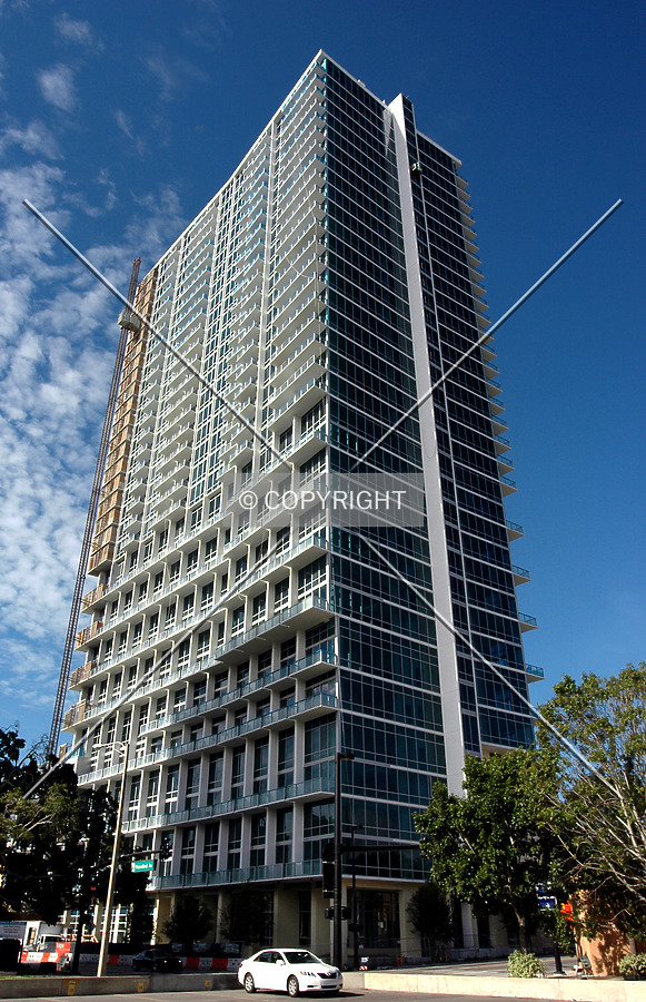 The Vue at Lake Eola by Jorge Molina
