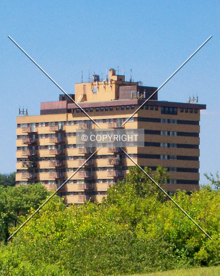 Brentmoor Apartments by Ryan Hildebrand