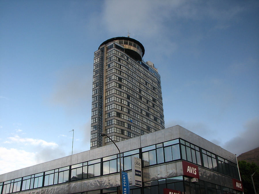 Cape Town Ritz Hotel by Kjetil Balog