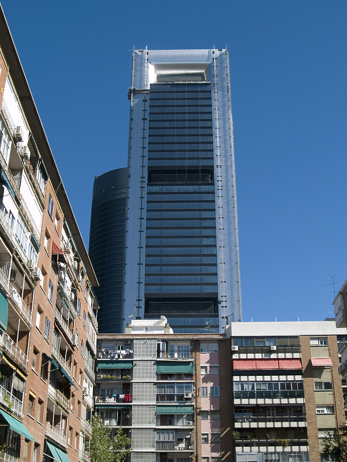 Torre Caja Madrid by Cesar Serrano