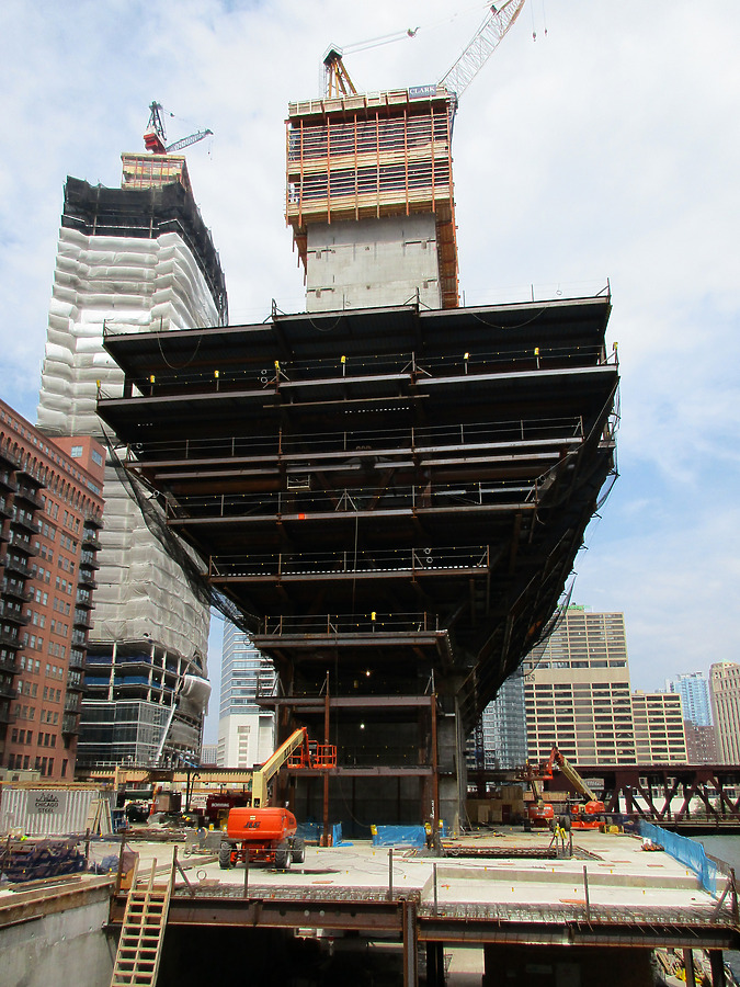 150 North Riverside by Daniel Kieckhefer