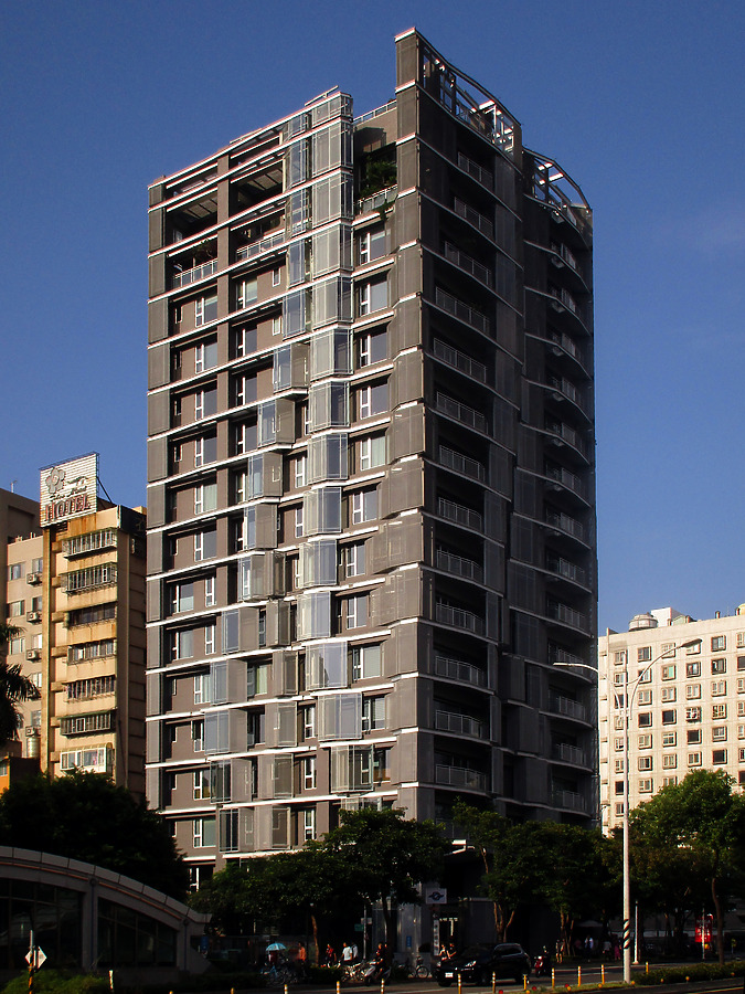 Zhongtai M by Daniel Kieckhefer