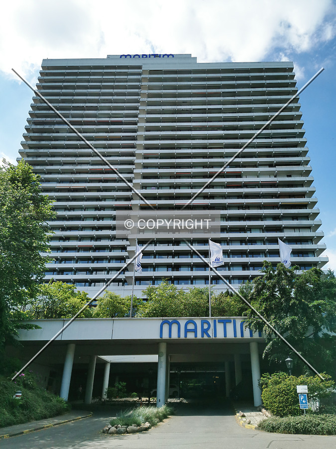 Hotel Maritim by Nephilim