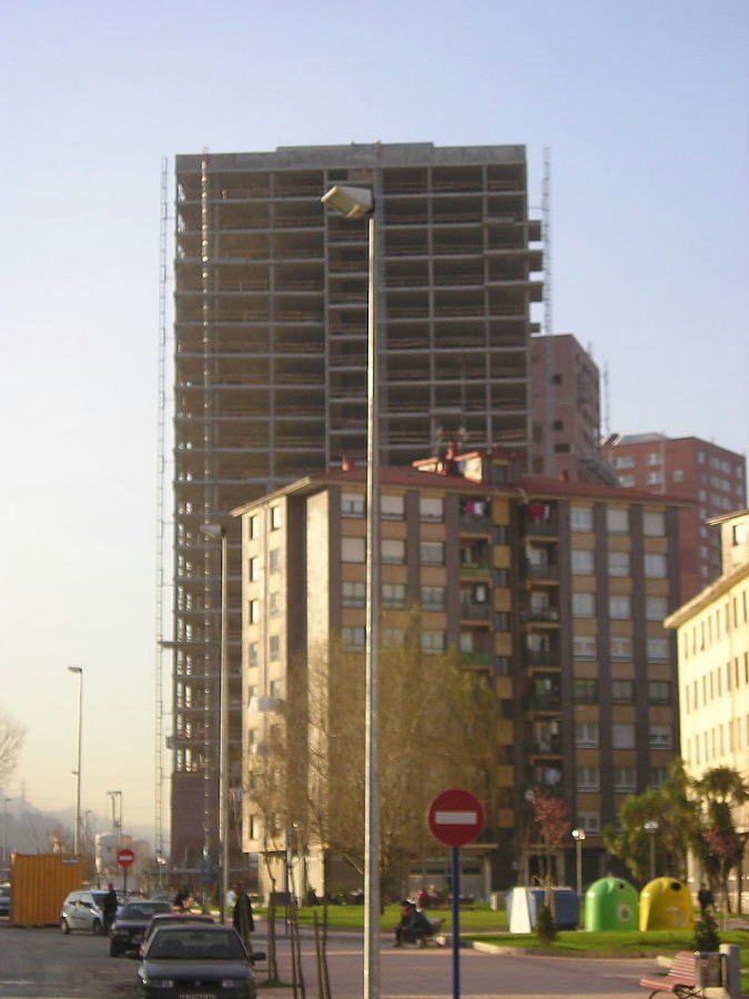 Torre IX by Mikel Allende