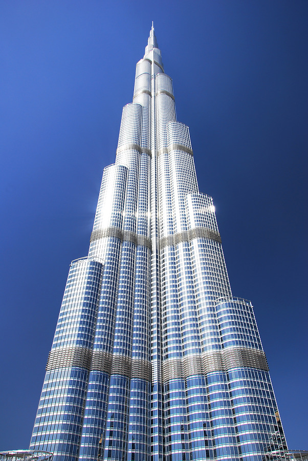 Burj Khalifa by Nareg Karamanoukian