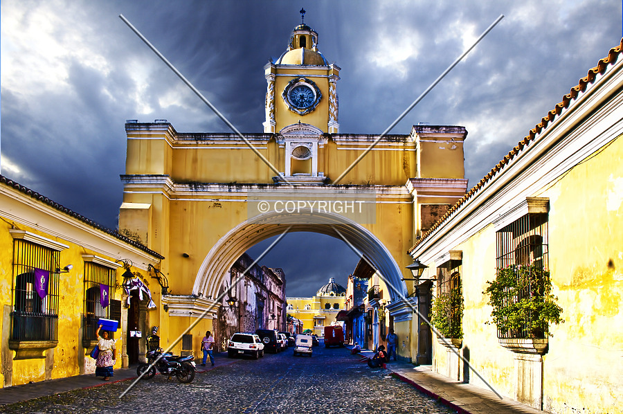 Arch of Santa Catalina by Jorge Molina