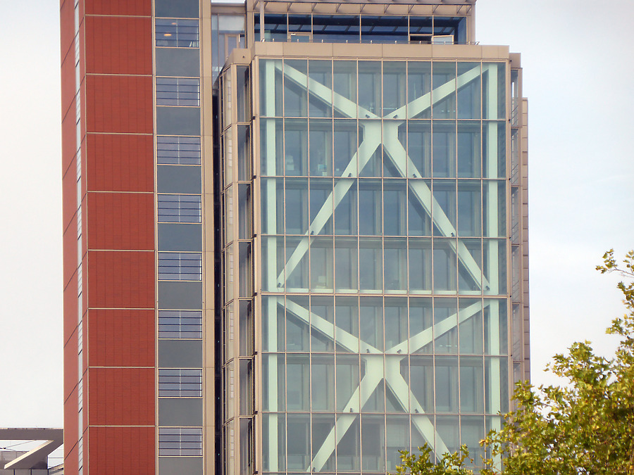 Atlantic Haus by Der Hamburger