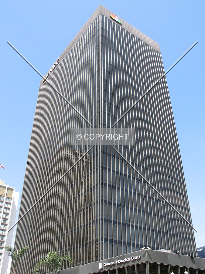 225 Broadway by Emmanuel D.