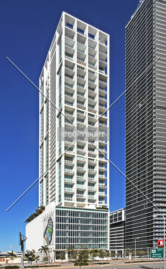 Ten Museum Park by Jorge Molina