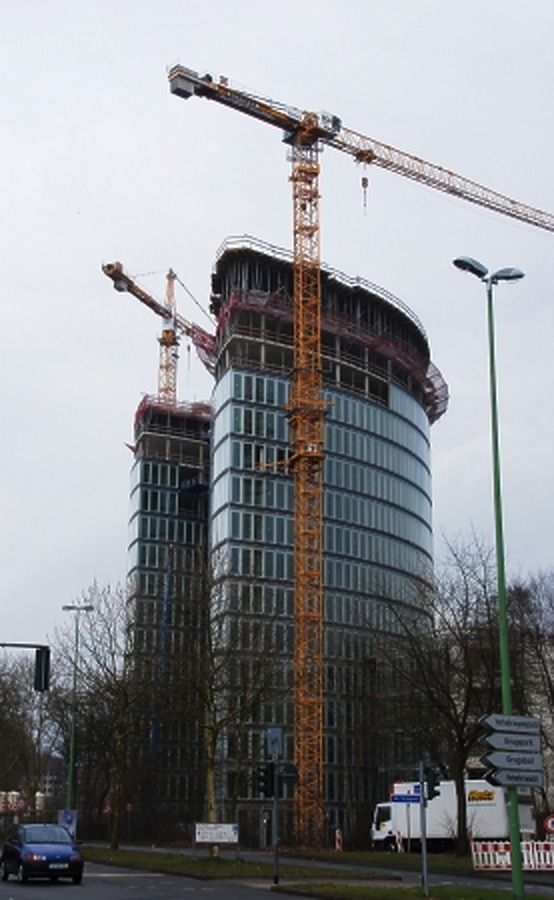 Eon Ruhrgas Zentrale by Huopa