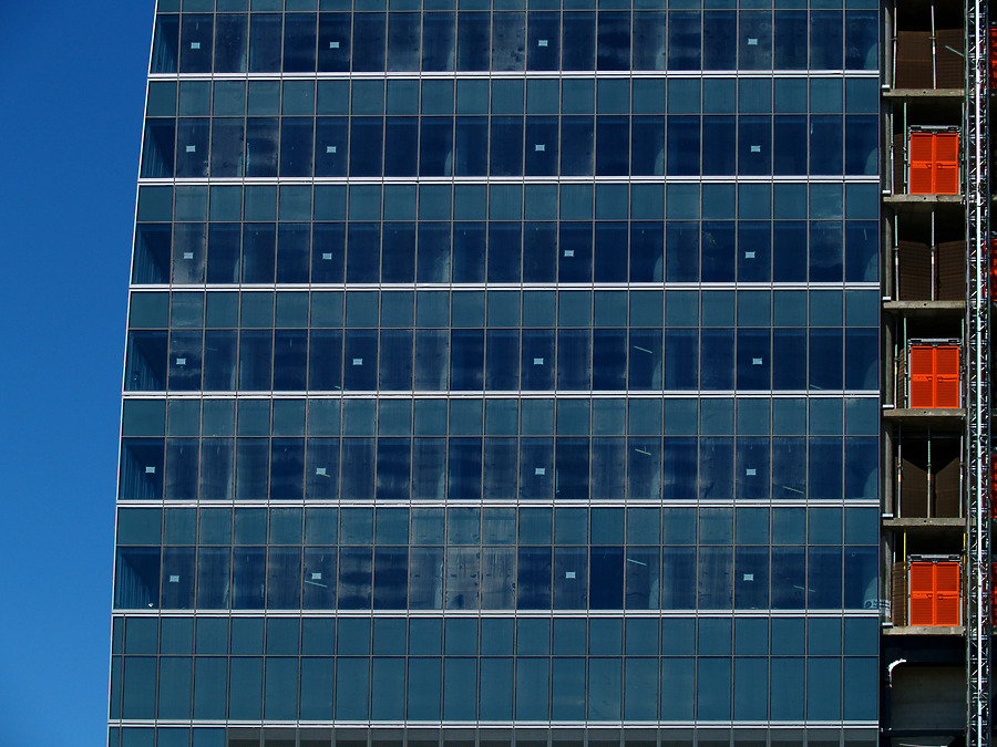 Torre Espacio by Cesar Serrano