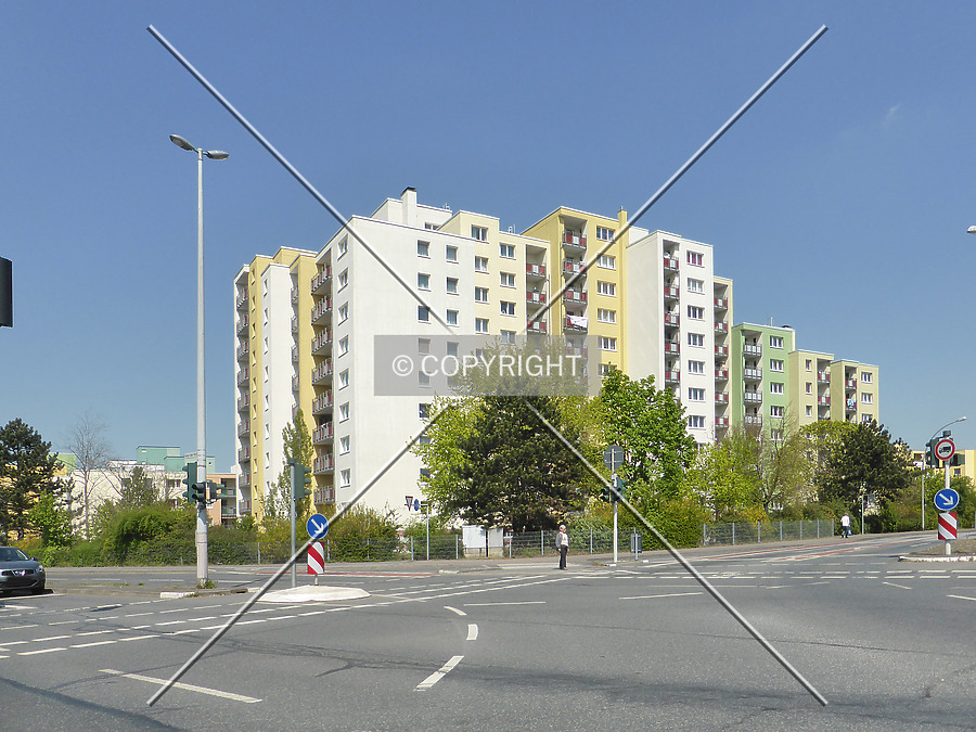 Robert-Bunsen-Straße 33-37 by Nephilim