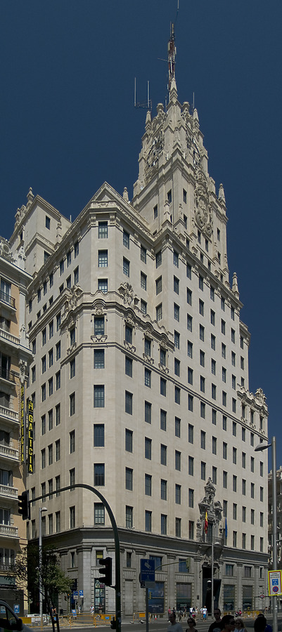 Telefonica Building by Cesar Serrano