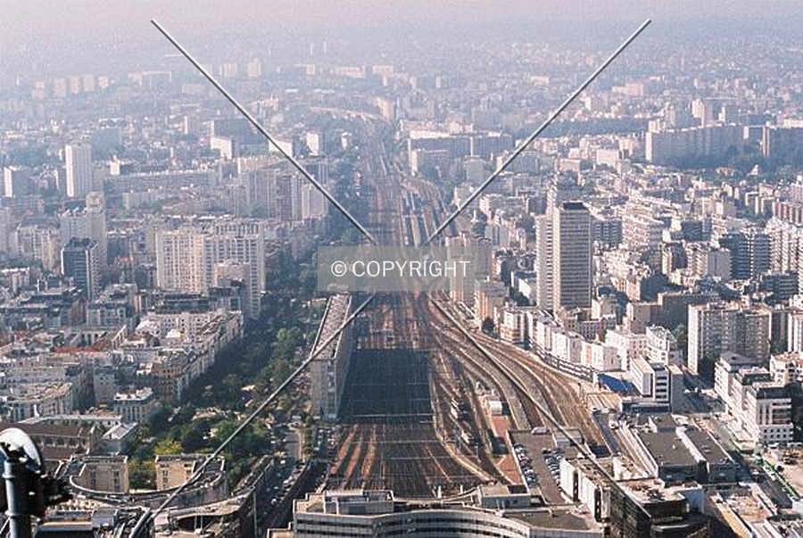 Tour Montparnasse by Nephilim