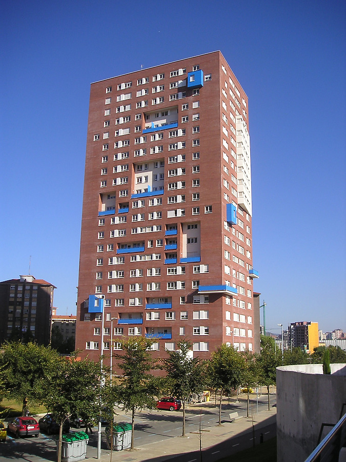 Torre IX by Mikel Allende