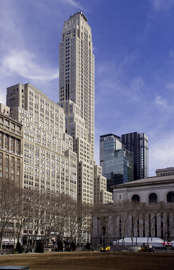 500 Fifth Avenue by Pavel Toczynski