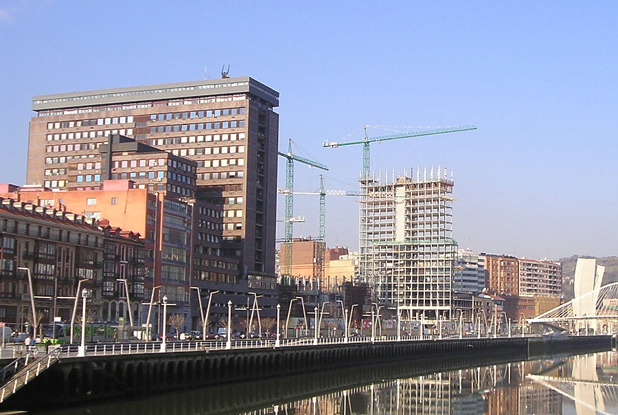 Isozaki Atea I by Mikel Allende
