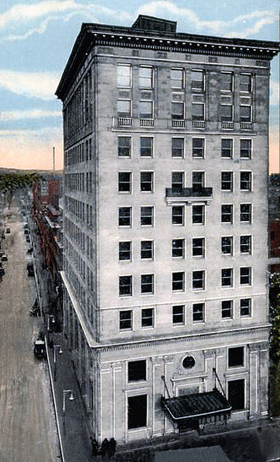 Citizens Bank Building by A. H. Woodman