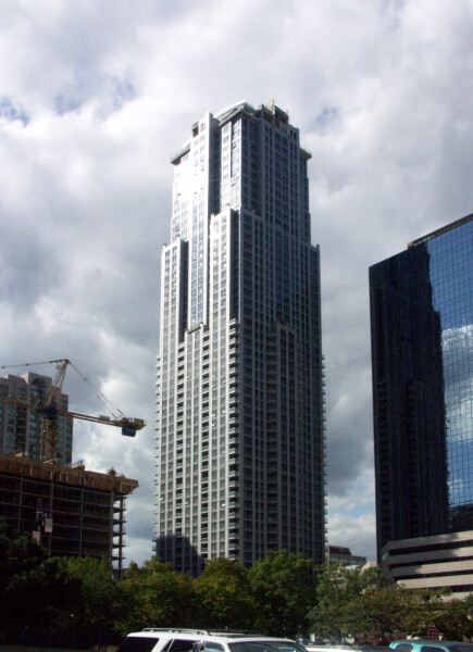 Residences of College Park 1