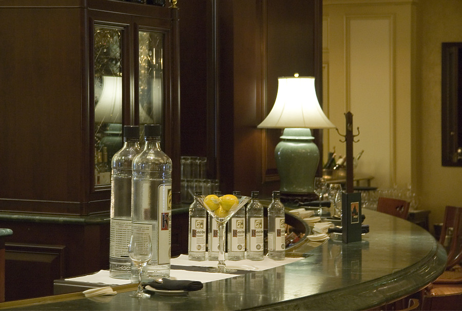 Fairmont Hotel Vancouver by Pavel Toczynski