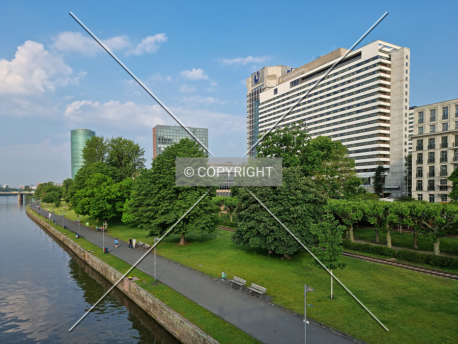 Hotel InterContinental by Nephilim