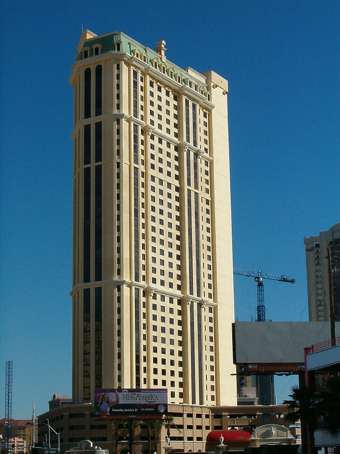 Marriott's Grand Chateau by Rodney Gunn