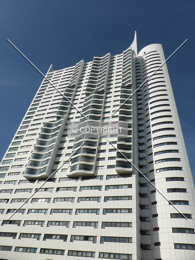 Hochhaus Neue Donau by Nephilim