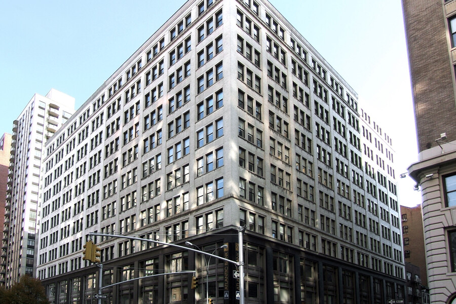 387 Park Avenue South