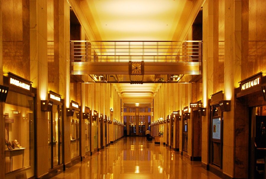 135 South LaSalle by Huopa