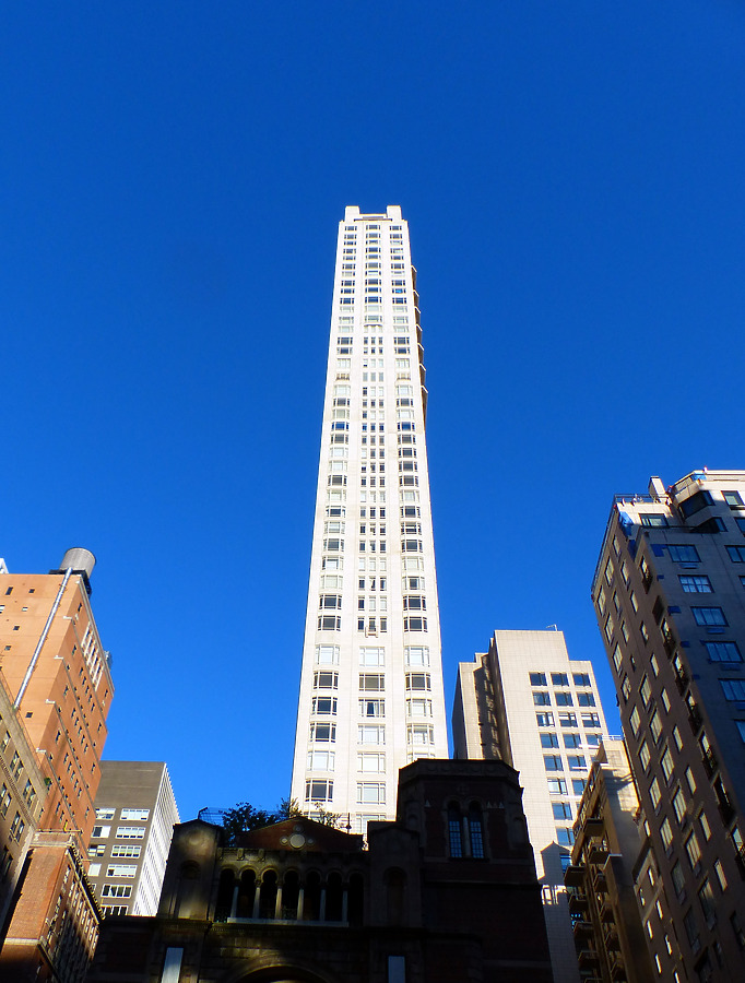 520 Park Avenue by Nate Lindsey