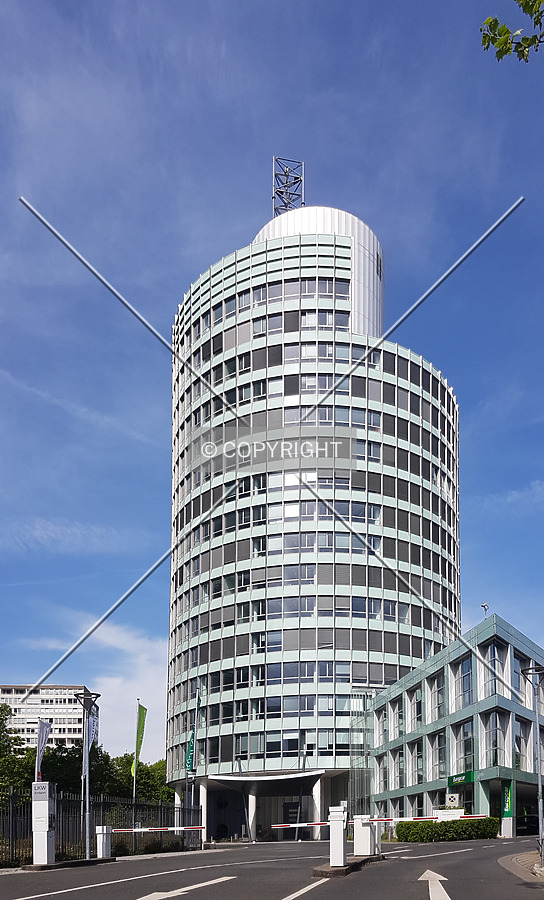 Taunus Tower by Nephilim