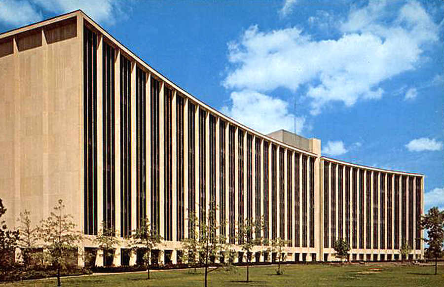 Tulip Tree Apartments by Dellenback/ Indiana University Bookstore