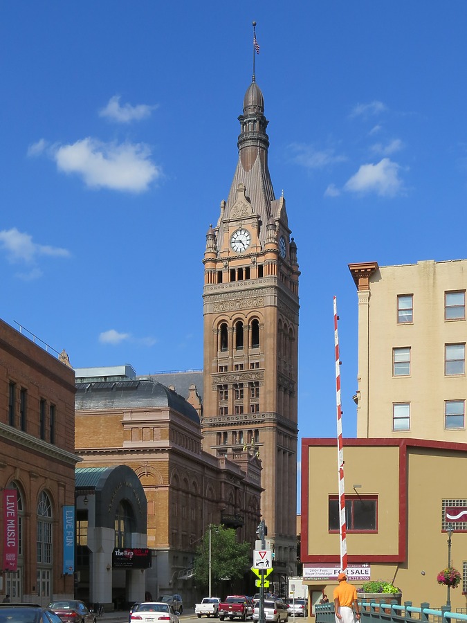 Milwaukee City Hall by James Peacock