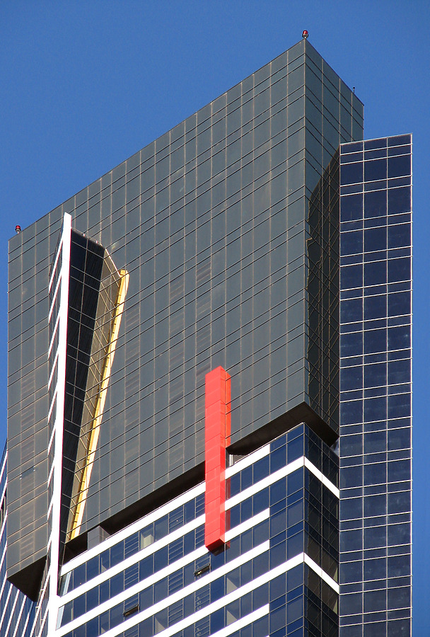 Eureka Tower by Wilson Ling
