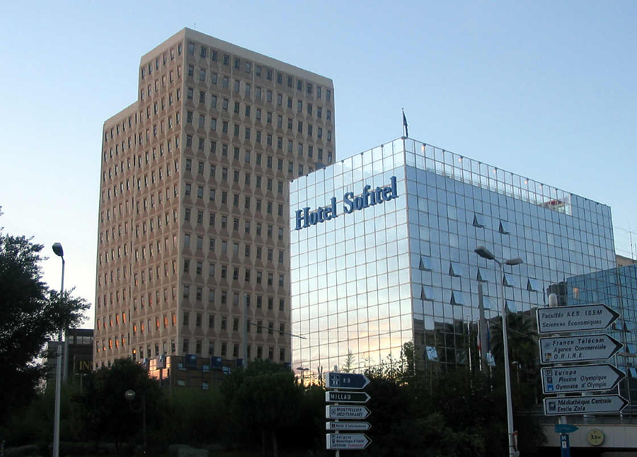 Tour Polygone by Sylvain Léotard