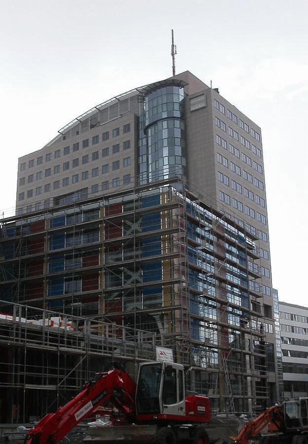 Bürohochhaus am Leutragraben by Cesar Serrano