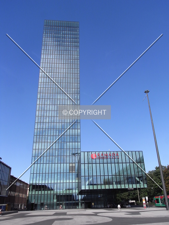 Basler Messeturm by Jörg Berkemeyer