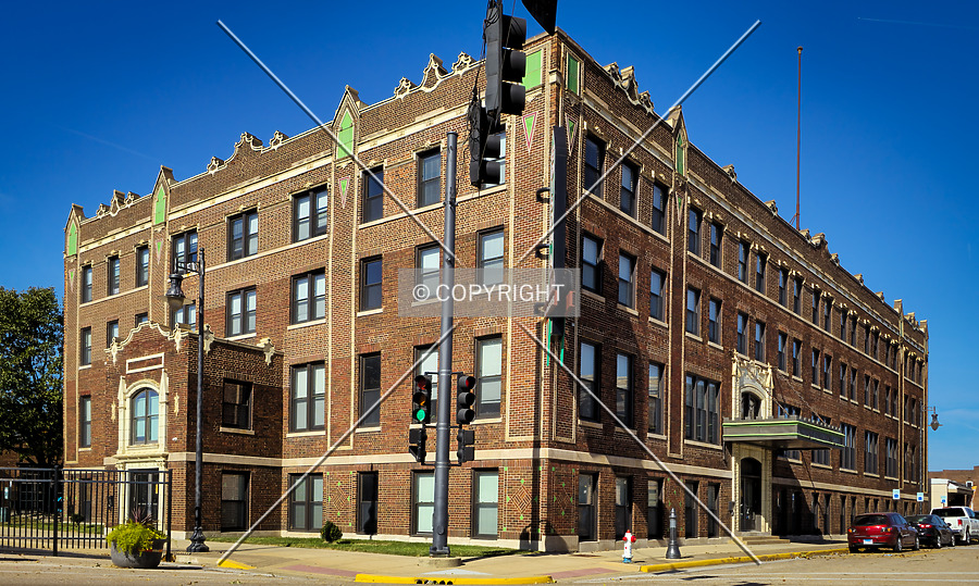 Edison Avenue Apartments by Ryan Hildebrand
