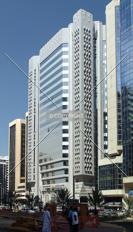 Al Ghaith Tower by Alexander Ulyanov