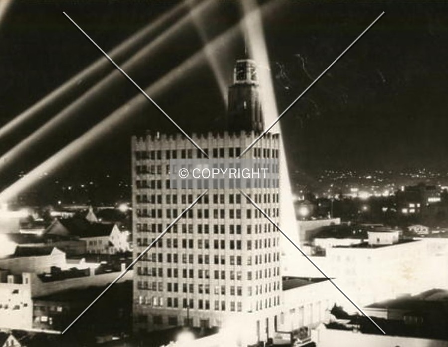 Bay Cities Guaranty Building by Ryan Hildebrand