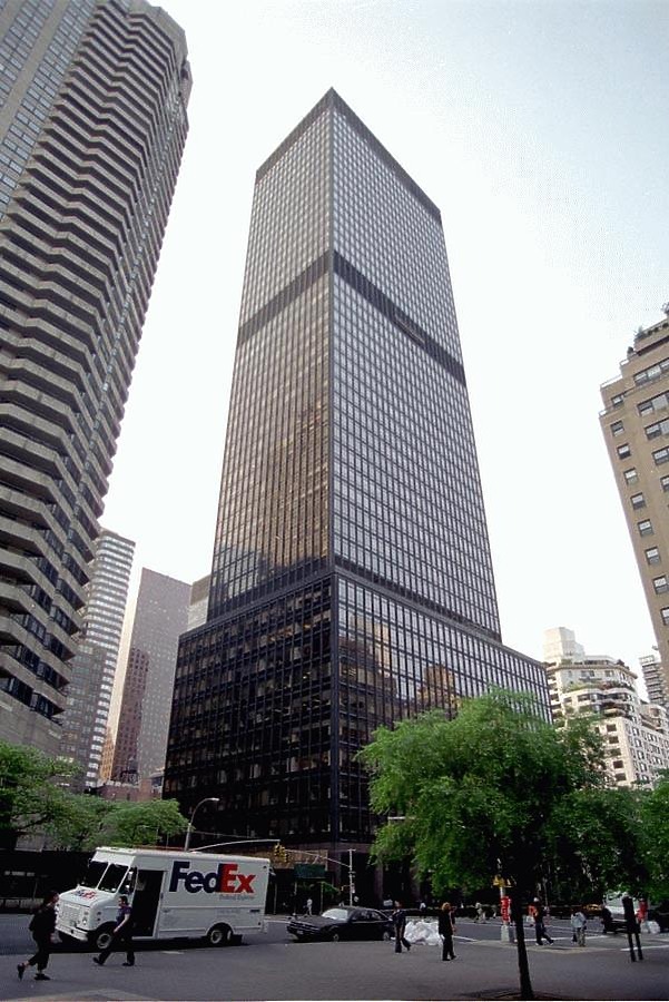 One Dag Hammarskjold Plaza by Scott Murphy